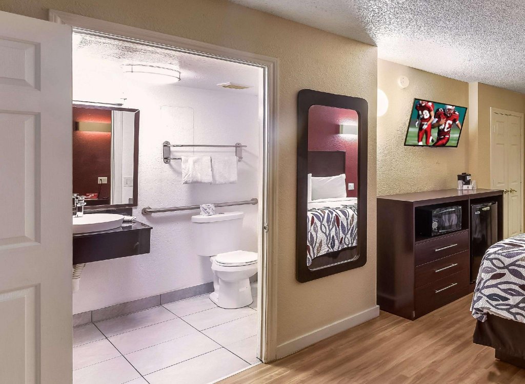 Фото Red Roof Inn Plano