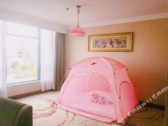 Фото Vienna International Hotel Xiangyang Railway Stati