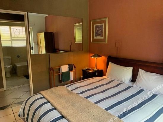 Фото Sleep Eezy Cottages