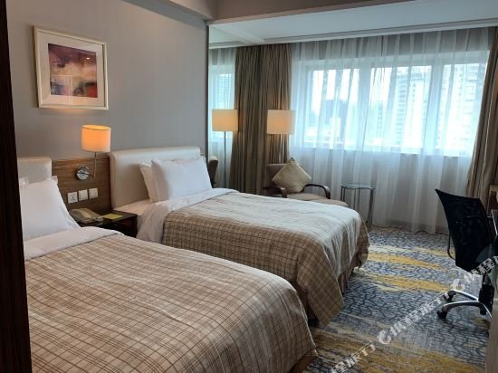 Фото Four Points by Sheraton Shanghai, Pudong