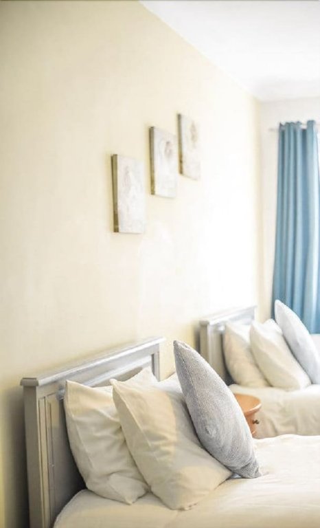 Фото Woodcote Hotel