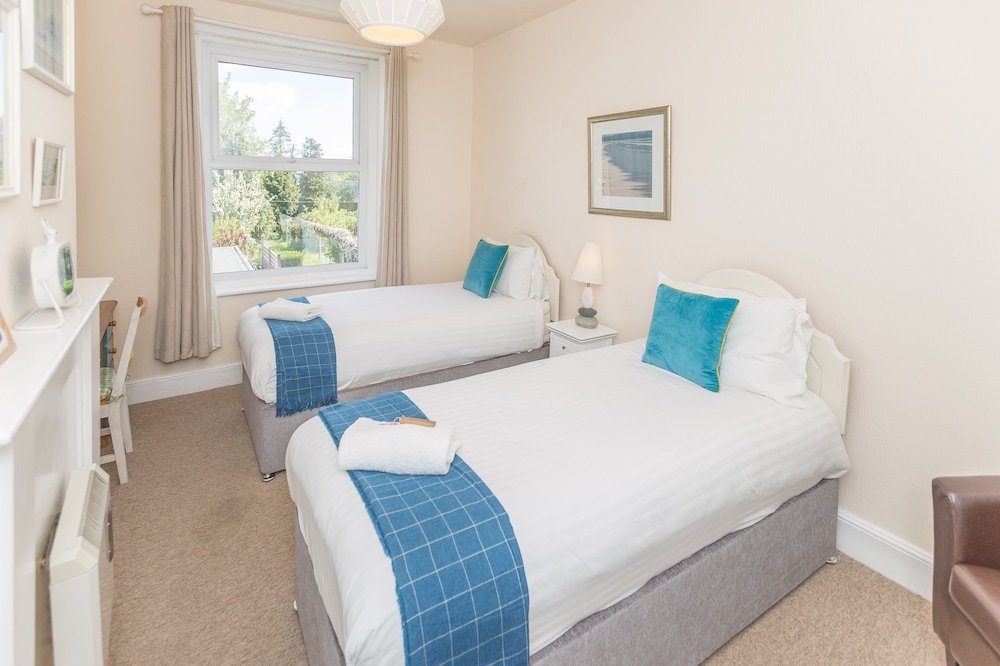 Фото Lowdens Guest House