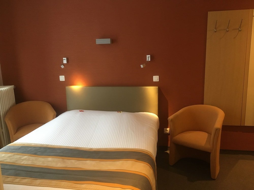 Фото Hotel Du Commerce