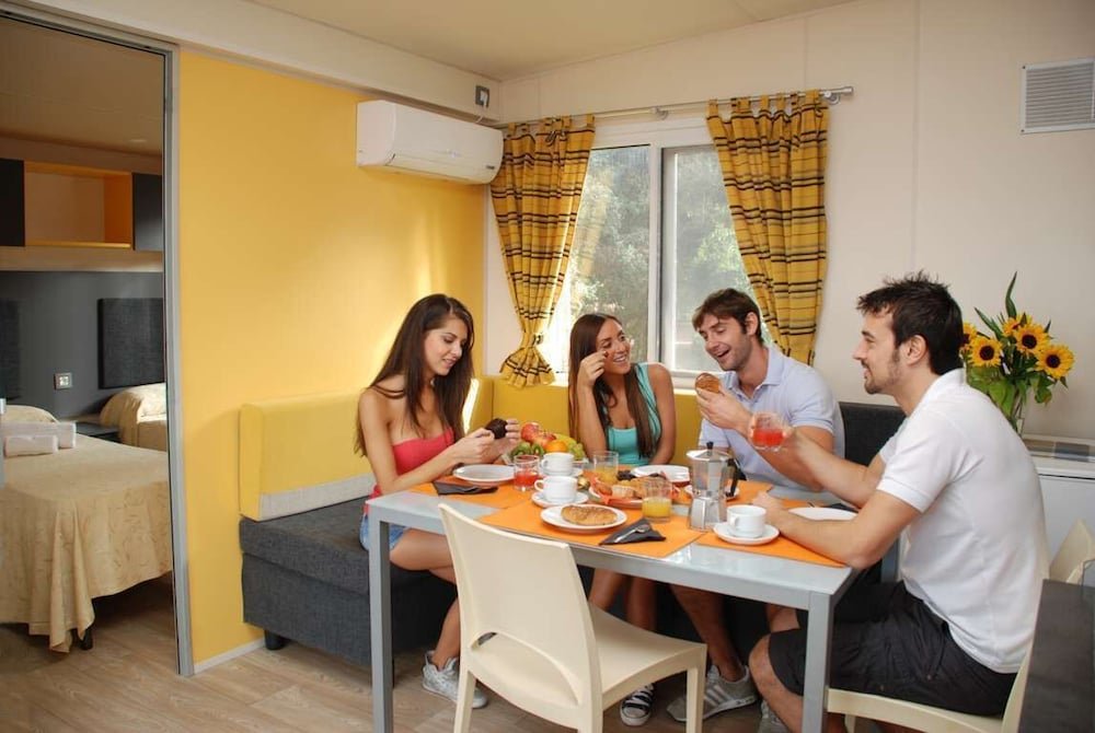 Фото Camping Village Parco della Gallinara