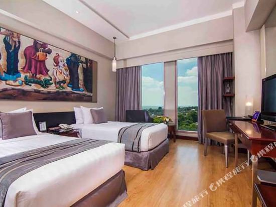 Фото Grand Candi Hotel