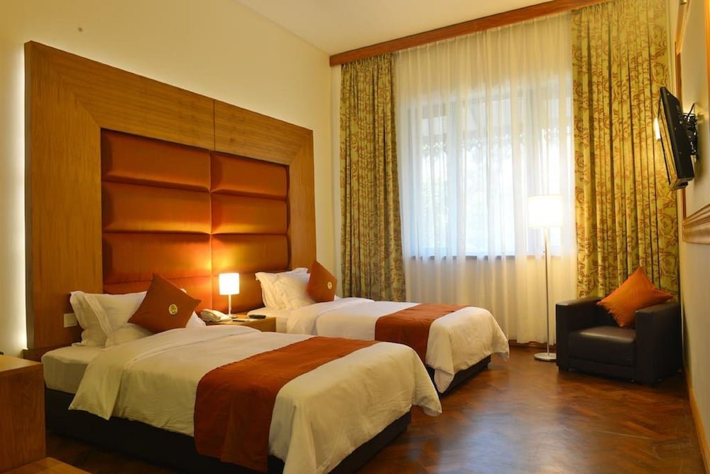 Фото Hotel Amazing Mandalay