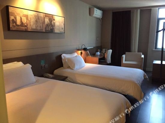 Фото Jinjiang Inn Select Shanghai Chuansha Subway Station