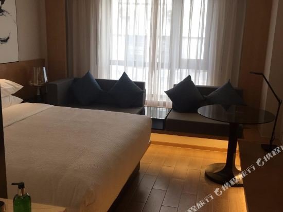 Фото Fairfield by Marriott Shanghai Jingan