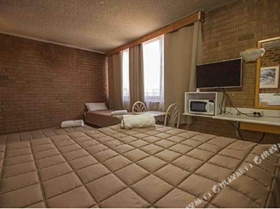 Фото Marco Polo Motor Inn Sydney Hotel