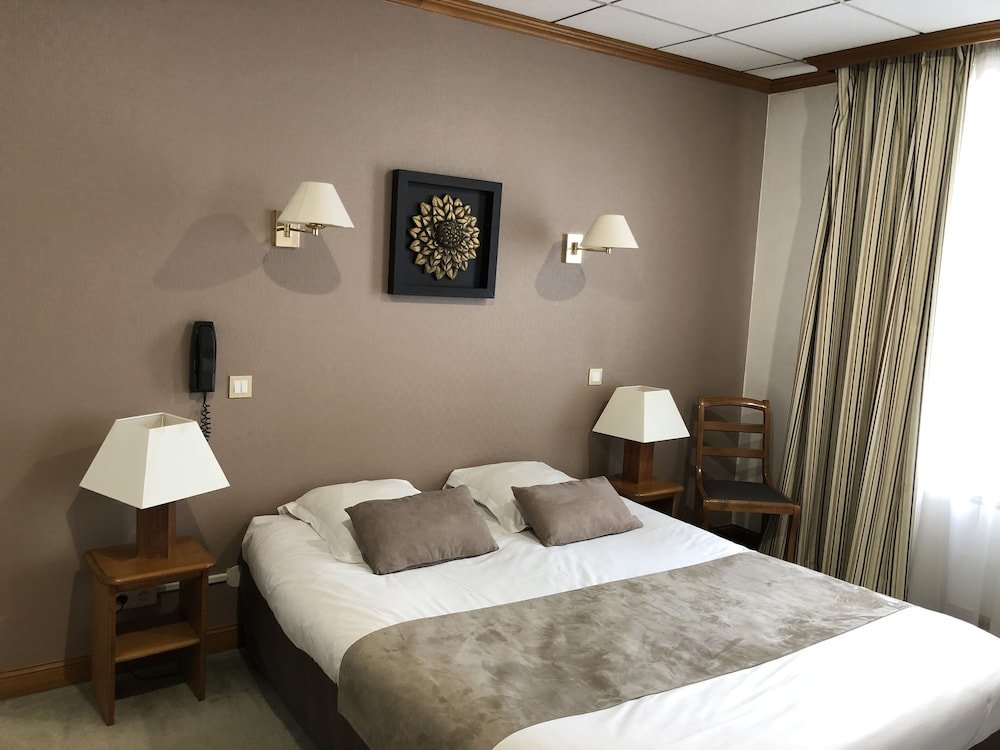 Фото Hôtel Porte Mars Reims Gare Centre