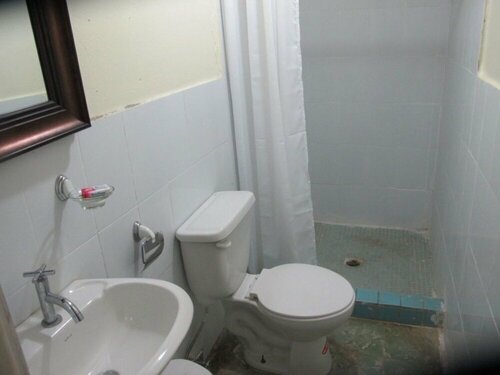 Хостел Waterfall Hostel в Бокас-дель-Торо