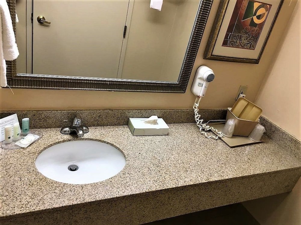 Фото Quality Inn Westfield - Springfield