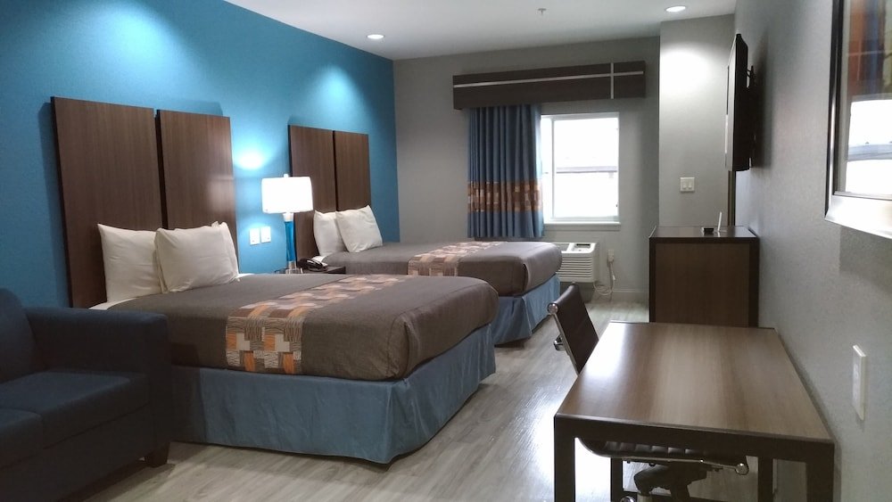 Фото Haven Inn & Suites Downtown Houston
