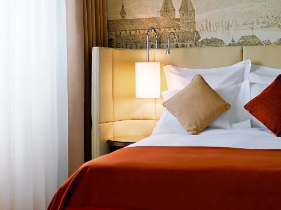 Фото Renaissance Lucerne Hotel