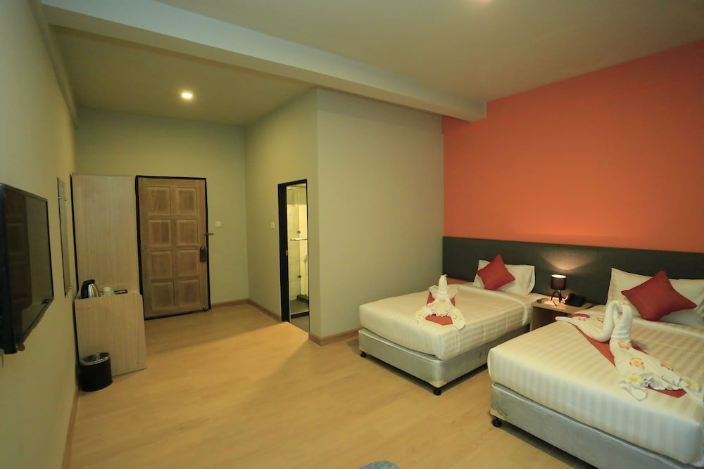 Фото Wh Hotel & Service Apartment