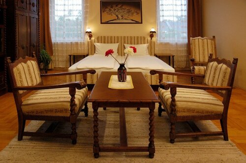 Гостиница Hotel Manzard Panzio в Будапеште