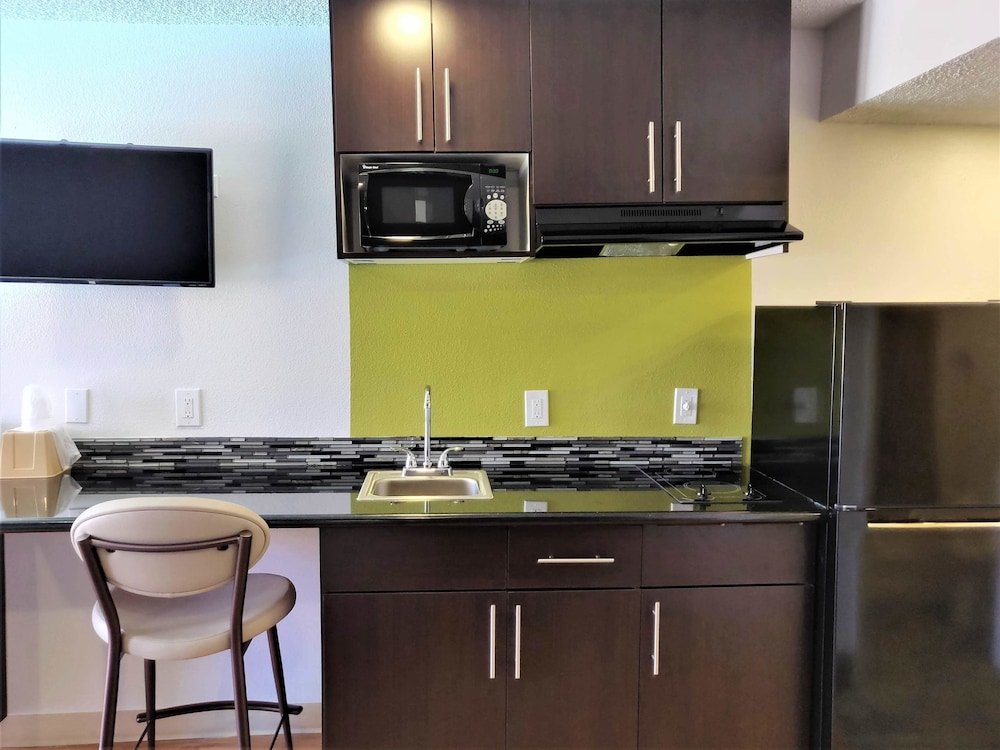 Фото Motel 6 Fresno CA Yosemite Hwy