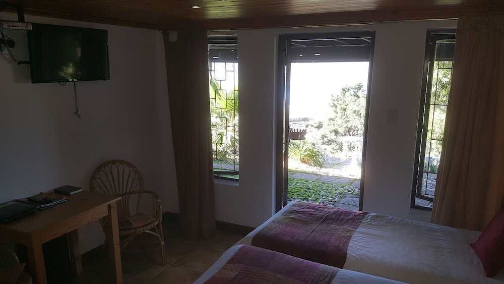 Фото Lagoon Lodge