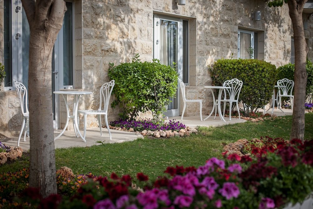 Фото Hotel Yehuda