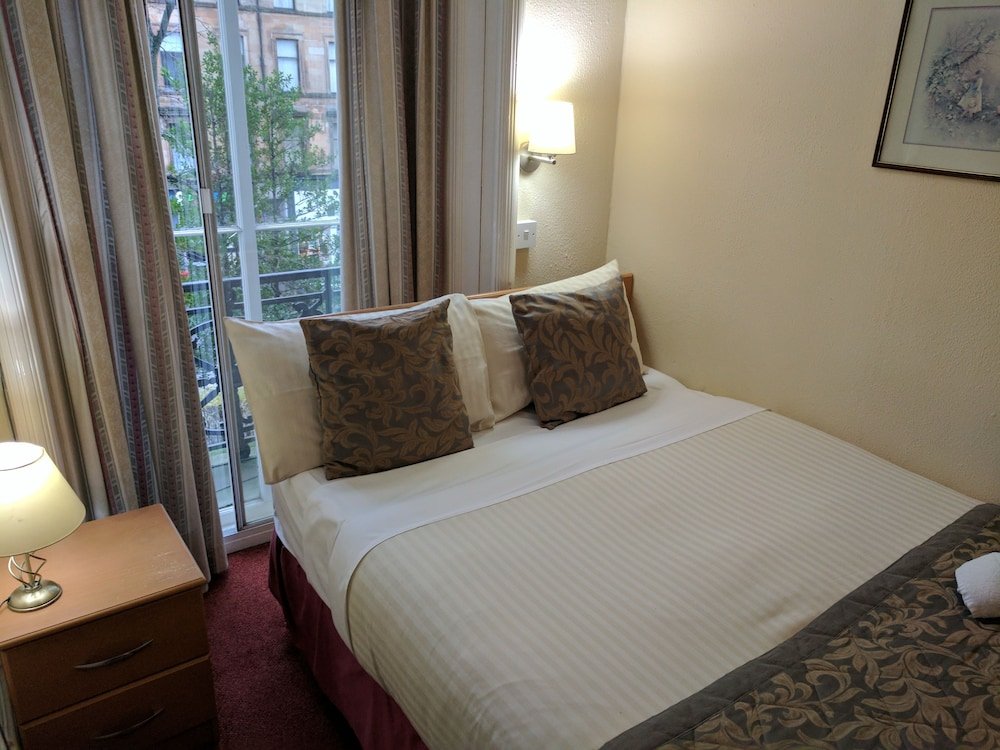 Фото Kelvin Hotel West End