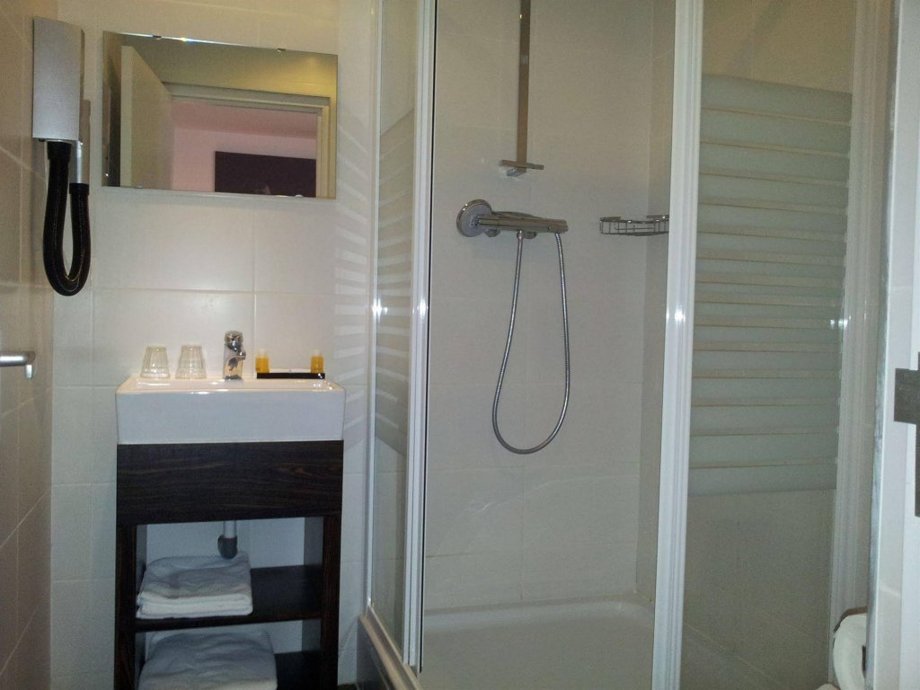 Фото The Concert Hotel