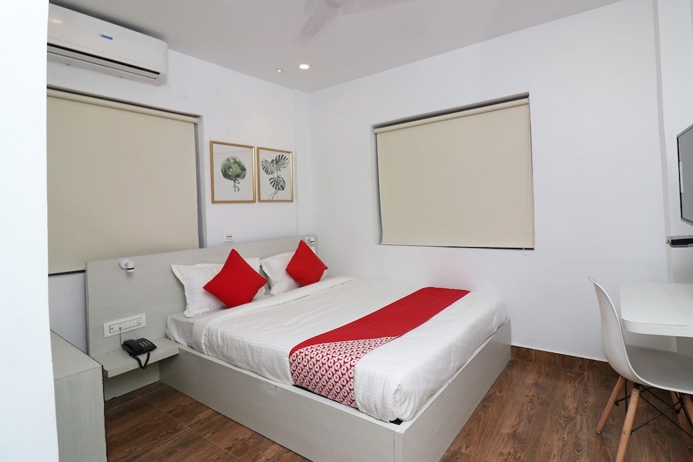 Фото Oyo 16802 Transit Express