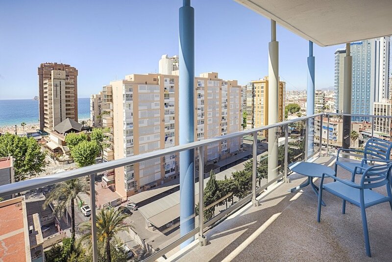 Гостиница Benidorm Centre Hotel - Только для взрослых в Бенидорме