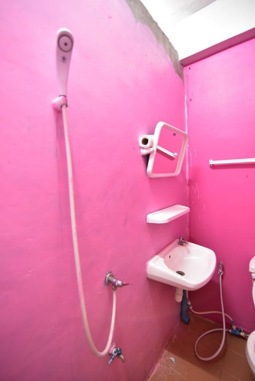 Фото Friend House - Adults Only