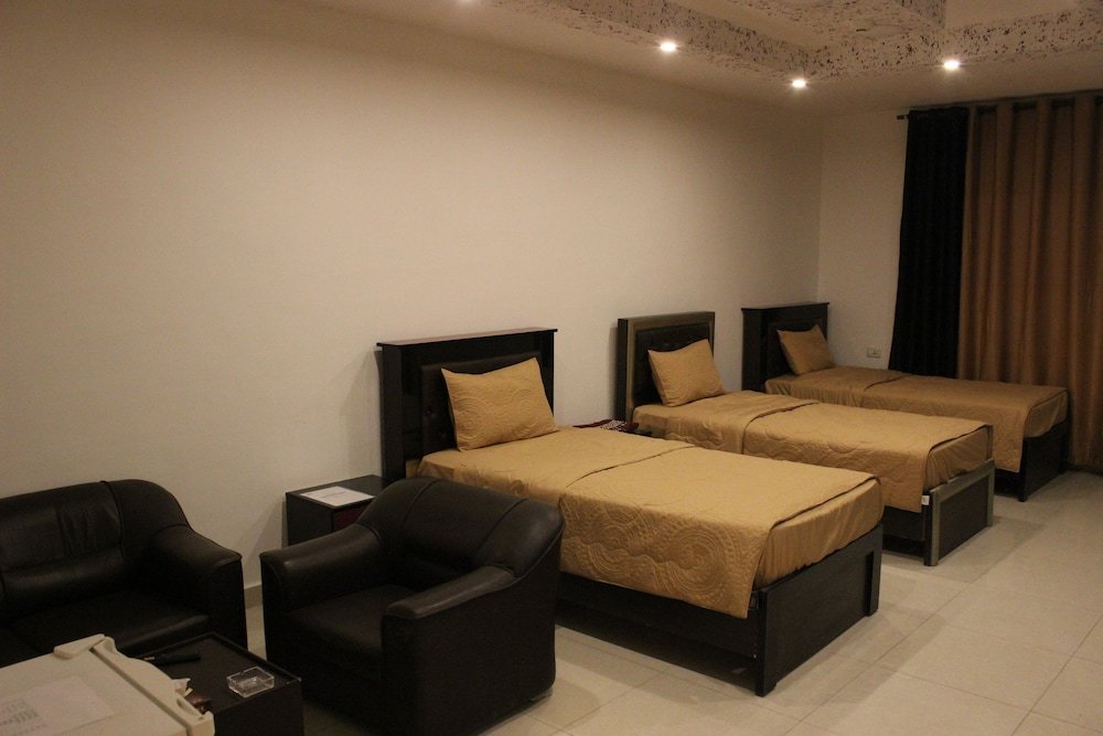 Фото Sara Crown Hotel