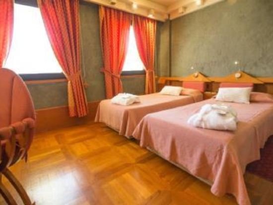 Фото Hotel Lombardia