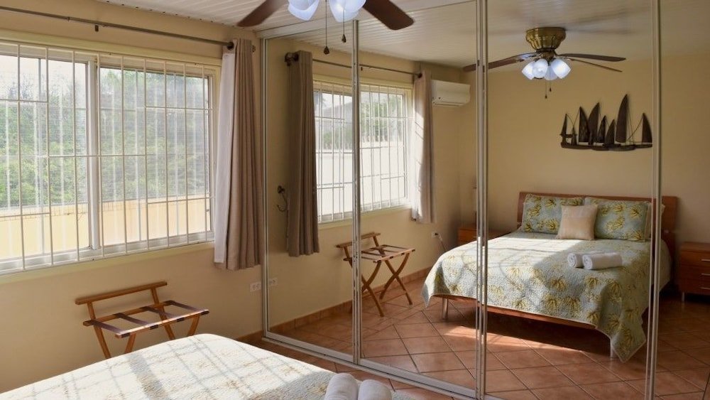 Фото Palm Beach Sunset Villa