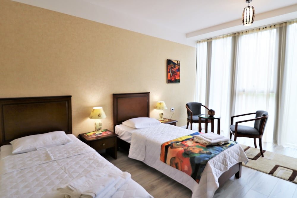 Фото Hotel Liberty Theatre