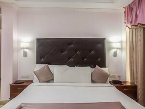 Гостиница Sps Kings Way