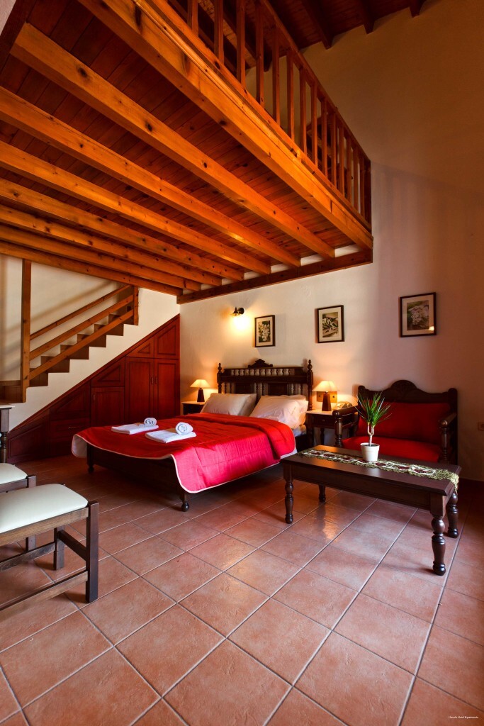 Фото Hovolo Hotel Apartments