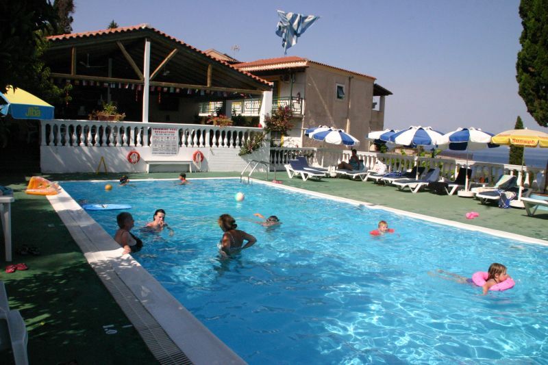 Фото Andromaches Holiday Apartments