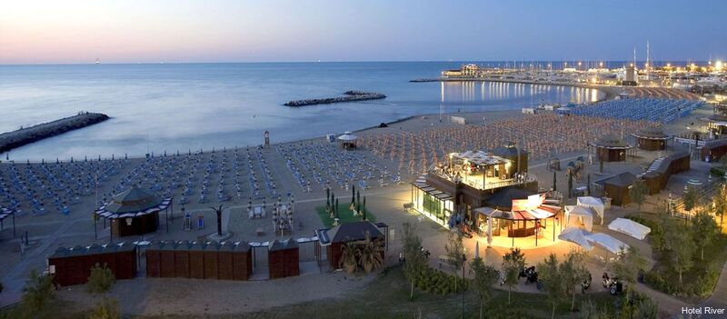 Фото Hotel River