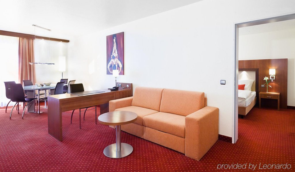 Фото Holiday Inn Luebeck, an Ihg Hotel