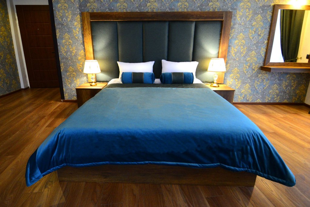 Фото Green Queen Hotel