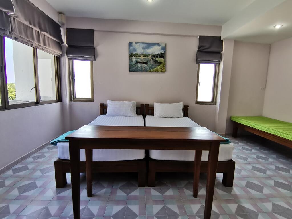 Фото No. 7 Guest House