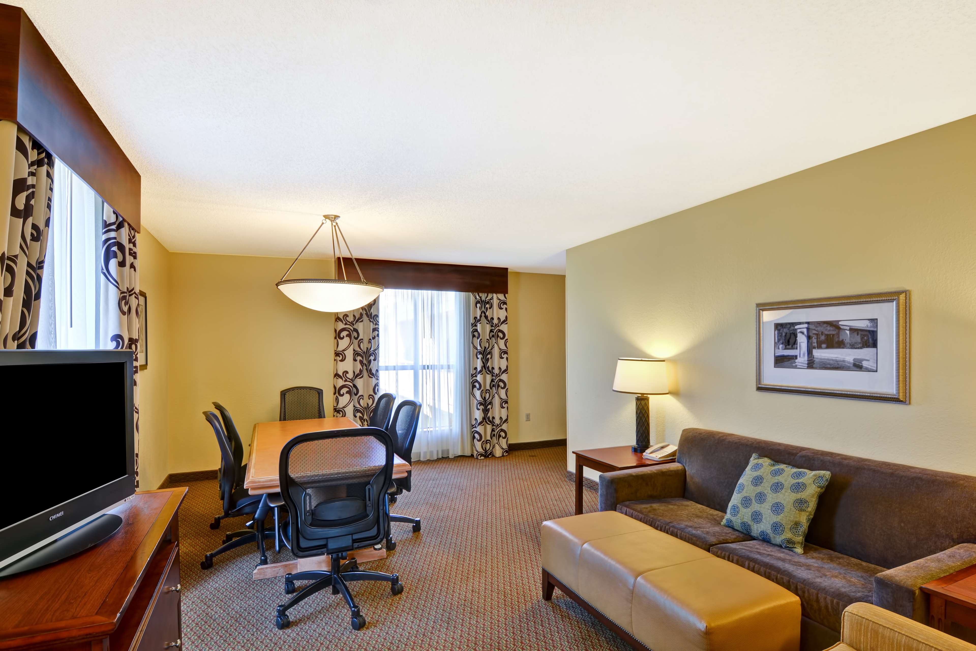 Фото Embassy Suites by Hilton Orlando North