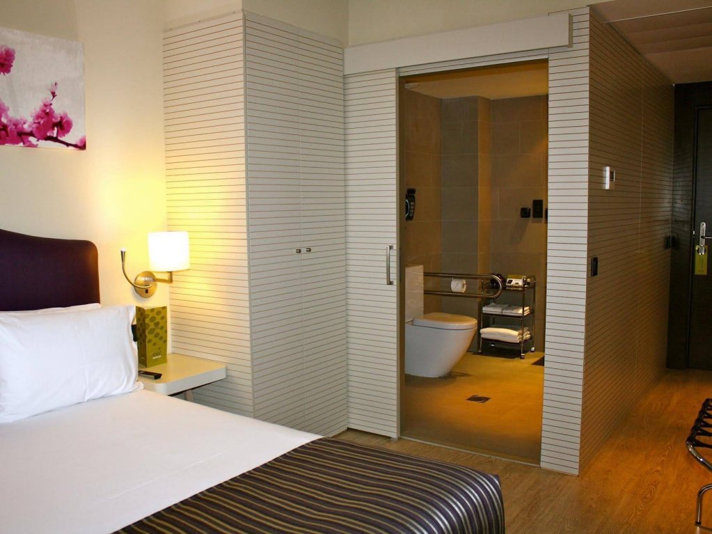 Фото Hotel Exe Moncloa