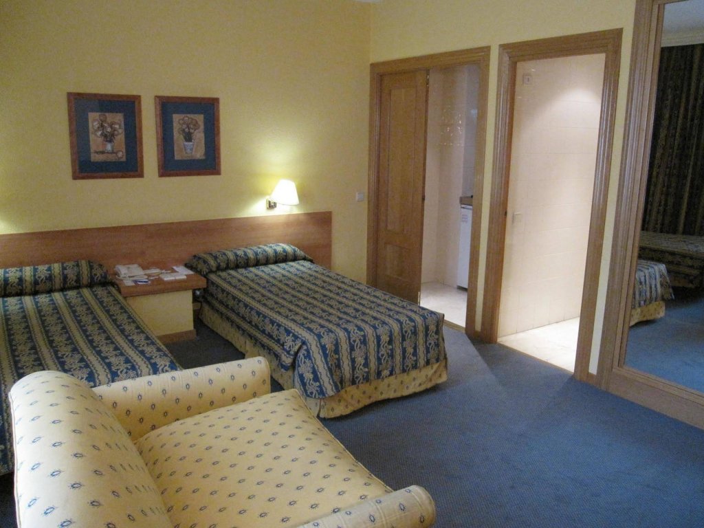 Фото Muralto Madrid Princesa