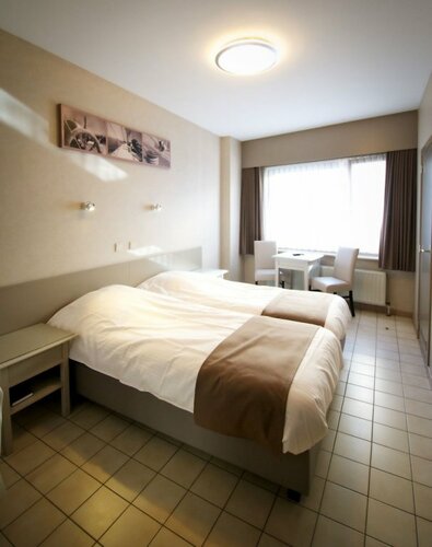 Внешний вид отеля Hotel de Golf в Бредене, фото 1