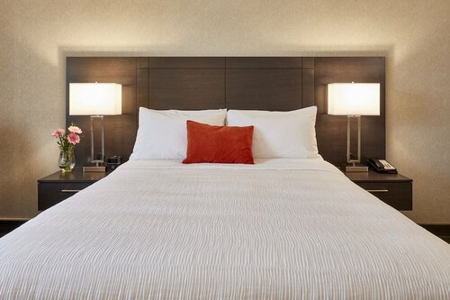 Гостиница Travelway Inn Sudbury