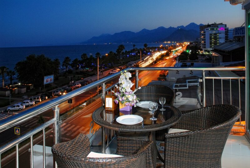 Гостиница Pacco Sea & City Hotel SPA в Анталье