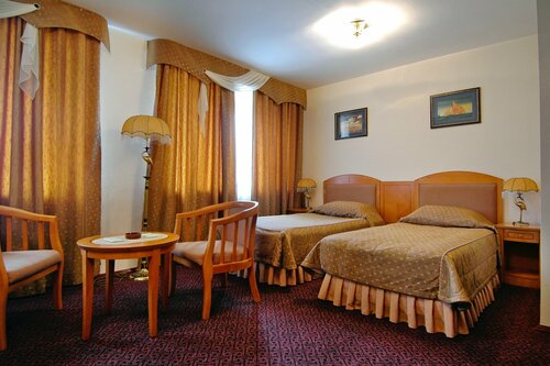 Гостиница Приморье во Владивостоке