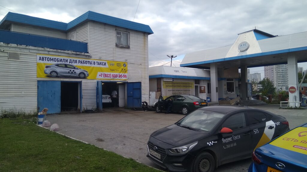 Taxi Autoleader company. Cars to rent for taxi, , foto