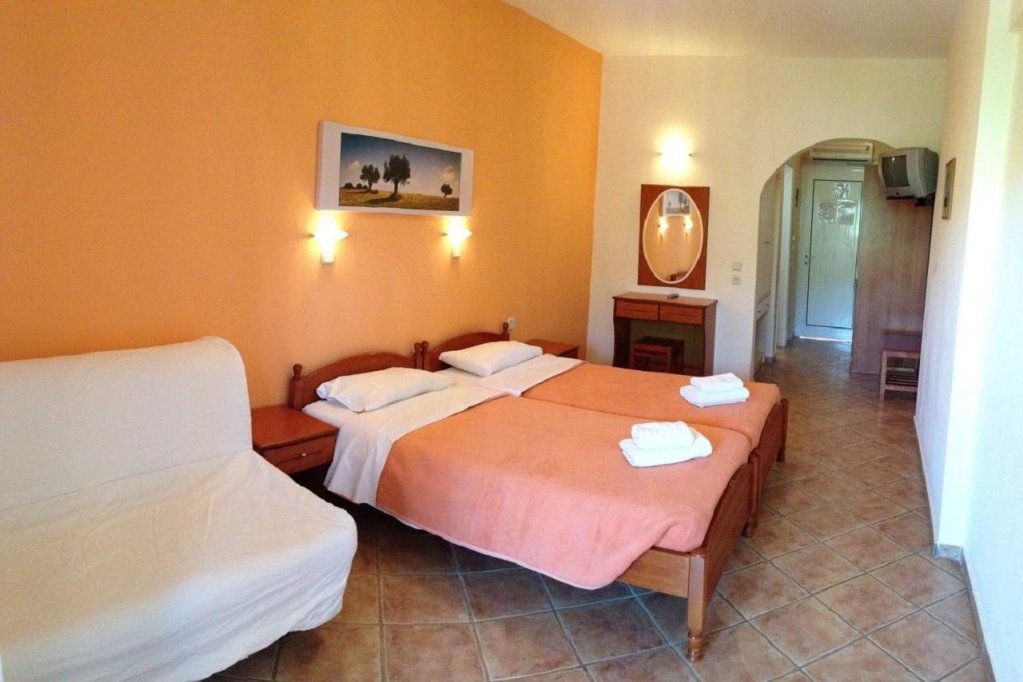 Фото Aloni Hotel