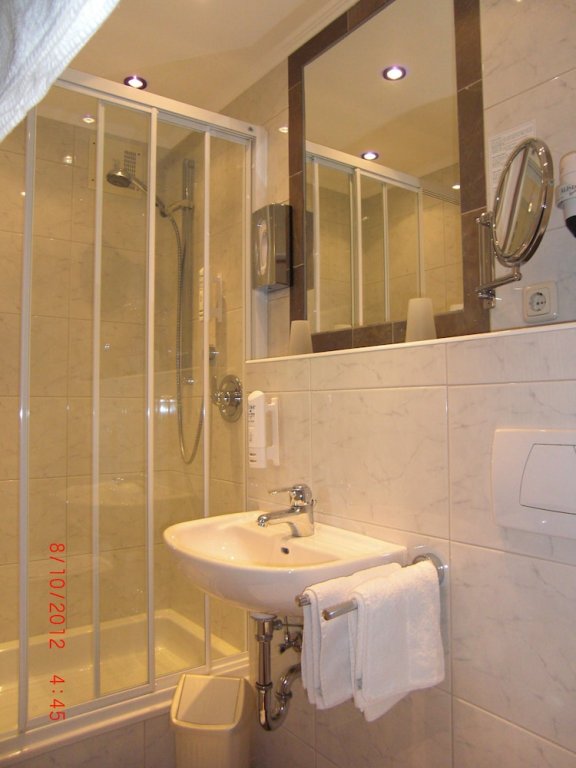 Фото Schindler Hotel