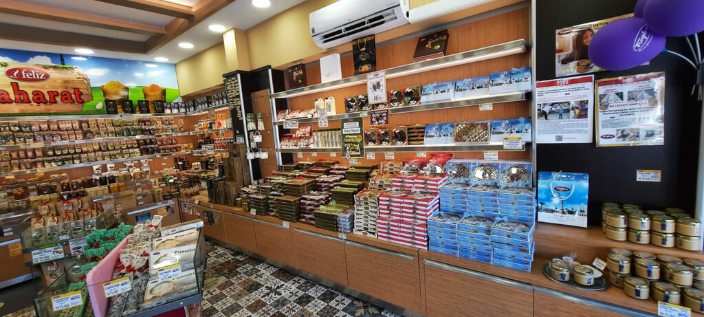 Nuts, snacks, dried fruits Tugba Kuruyemis, Urla, photo